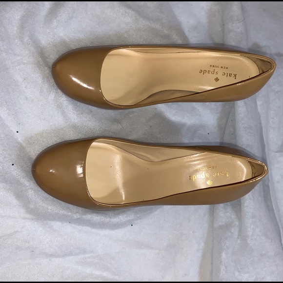 Tan Patent Leather Kate Spade Heels - Picture 7 of 7